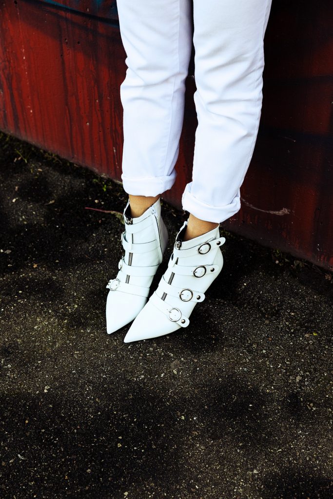 white boots 4